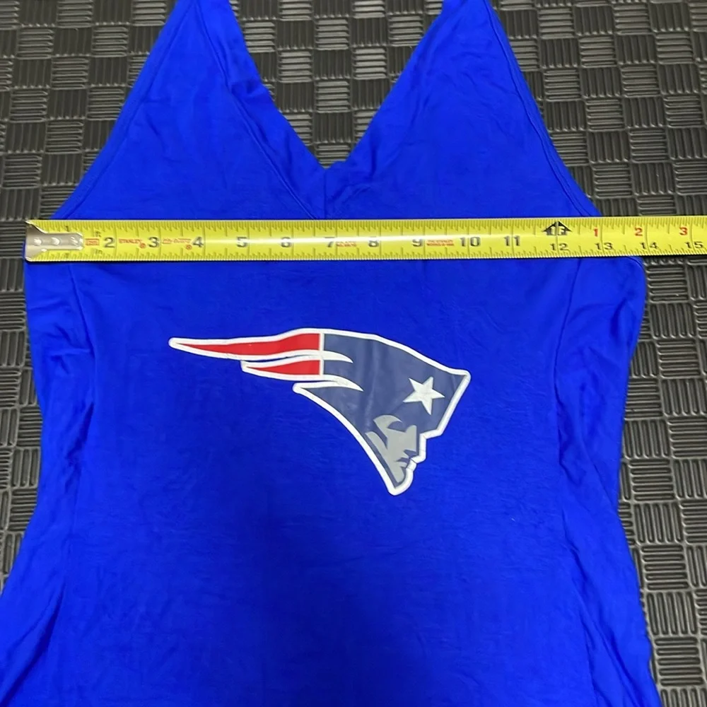 Blue NFL Patriots halter top fits small - Picture 6 of 11